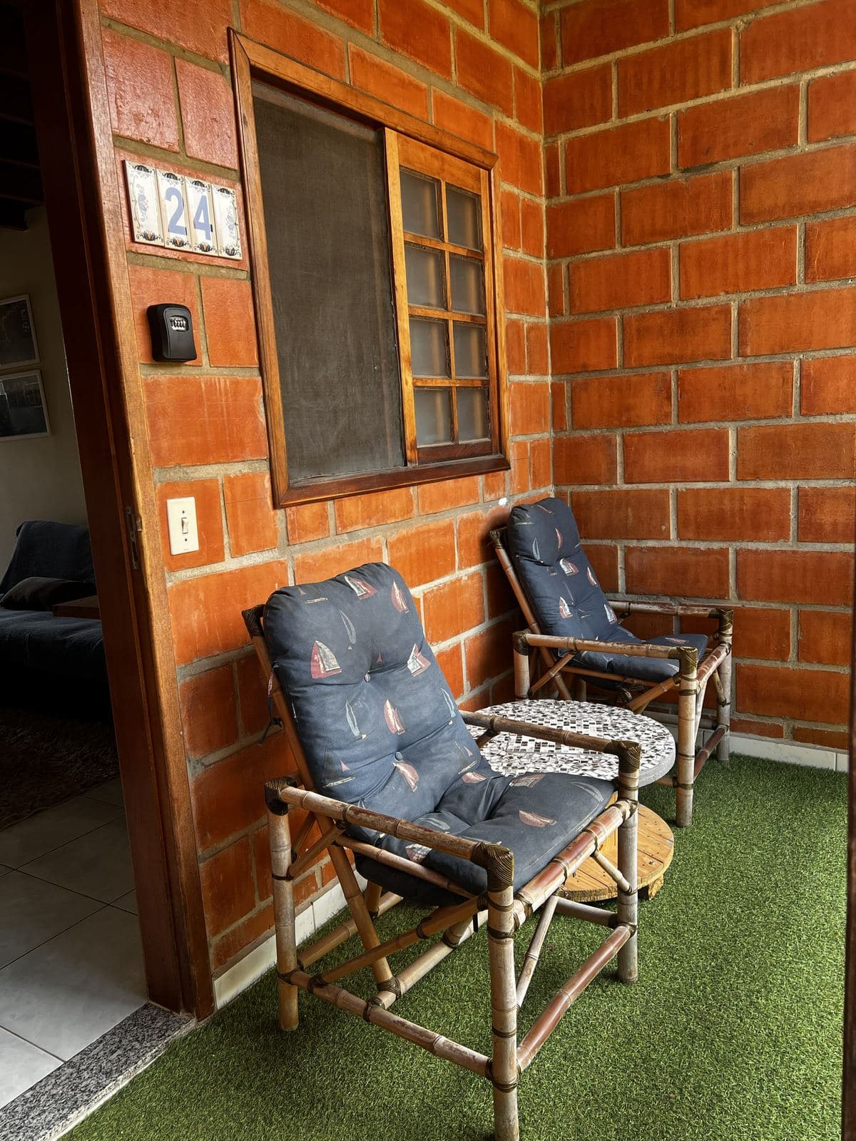 Apartamento i24